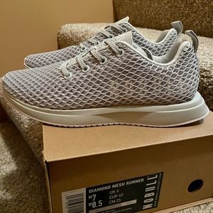 Women’s Running Shoe